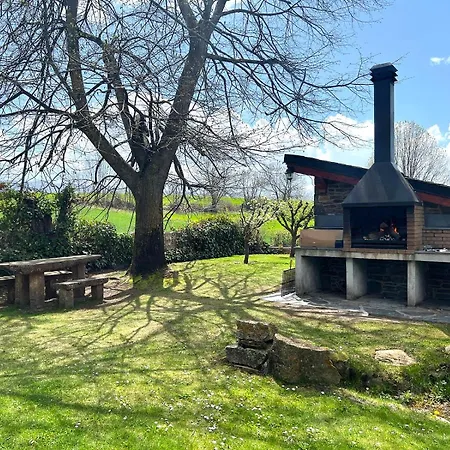 Landhaus Con Gran Jardin En *